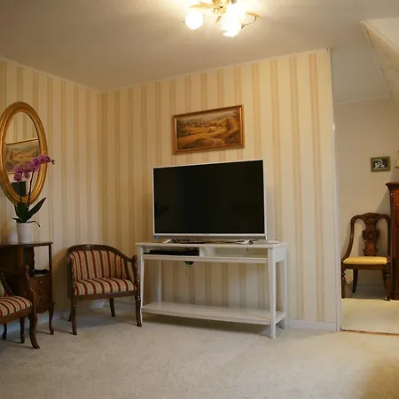 Elena Бад-Верисхофен